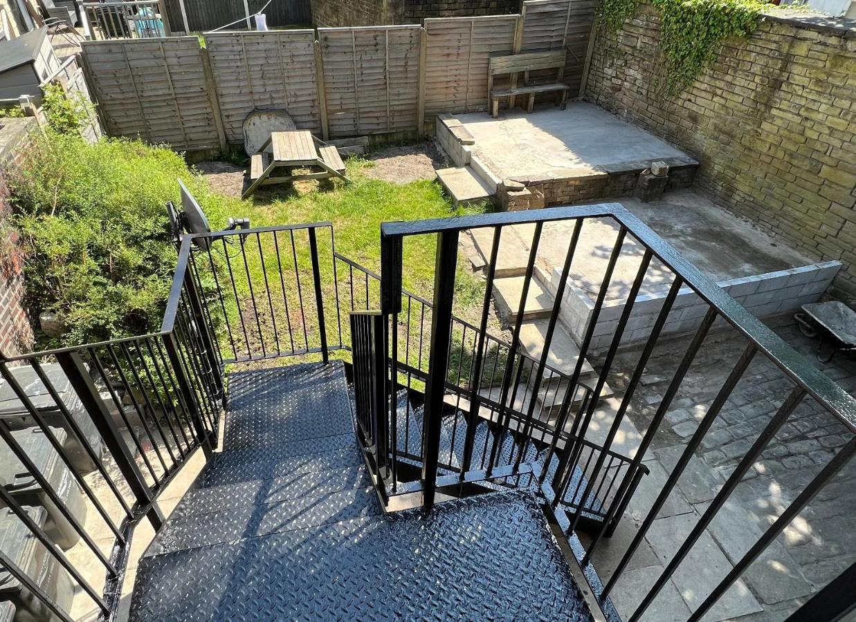 Cosy Penthouse Suite Happily Sleeps Up To Five Halifax Exterior foto