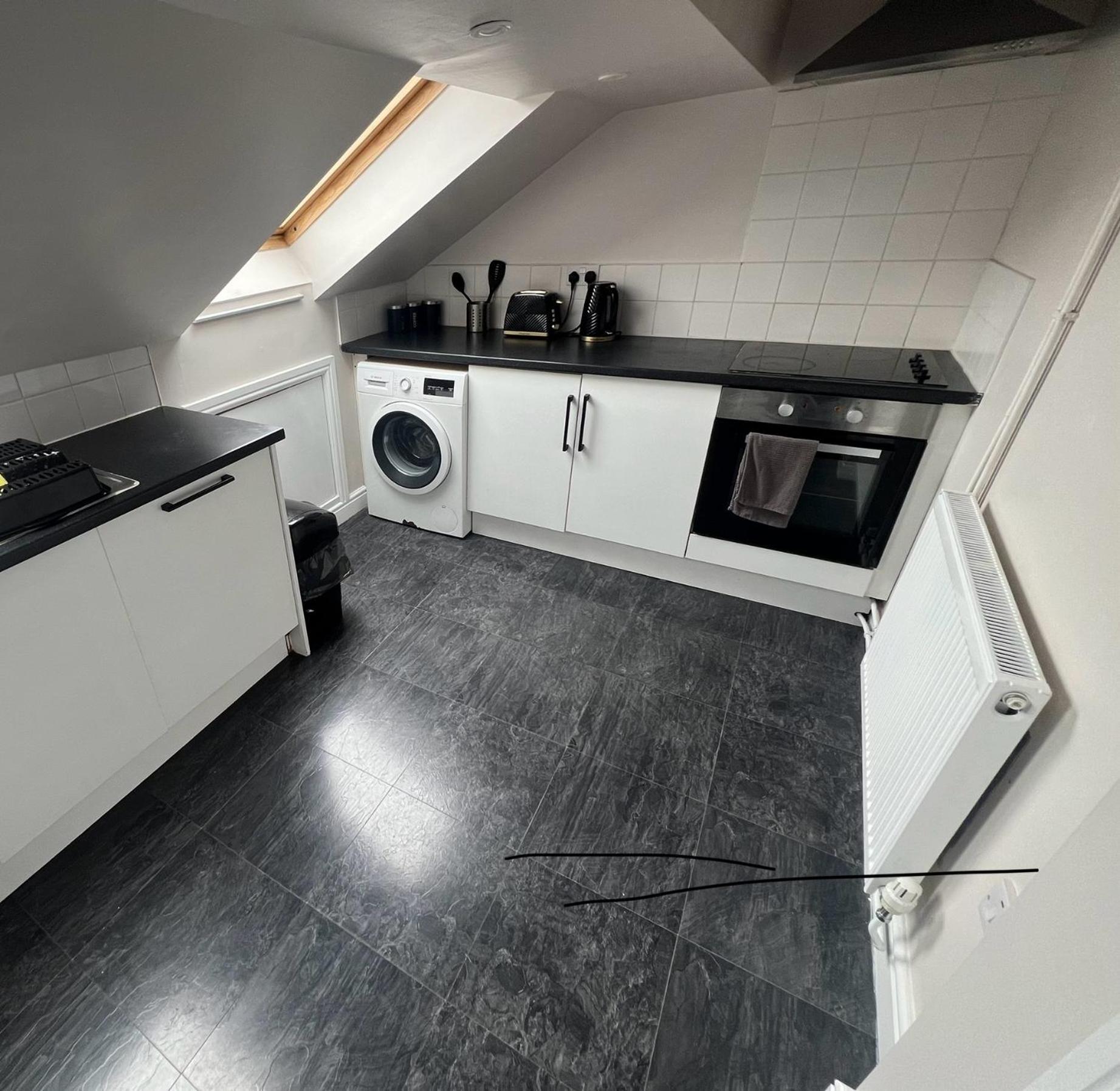 Cosy Penthouse Suite Happily Sleeps Up To Five Halifax Exterior foto